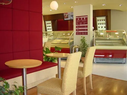 E M City Hotel Willemstad