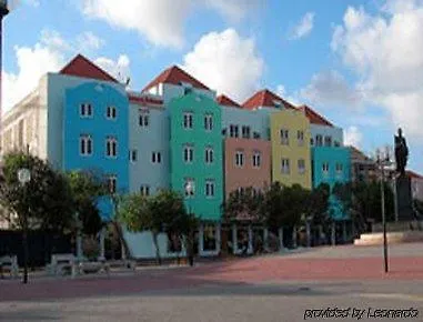 E M City Hotel Willemstad